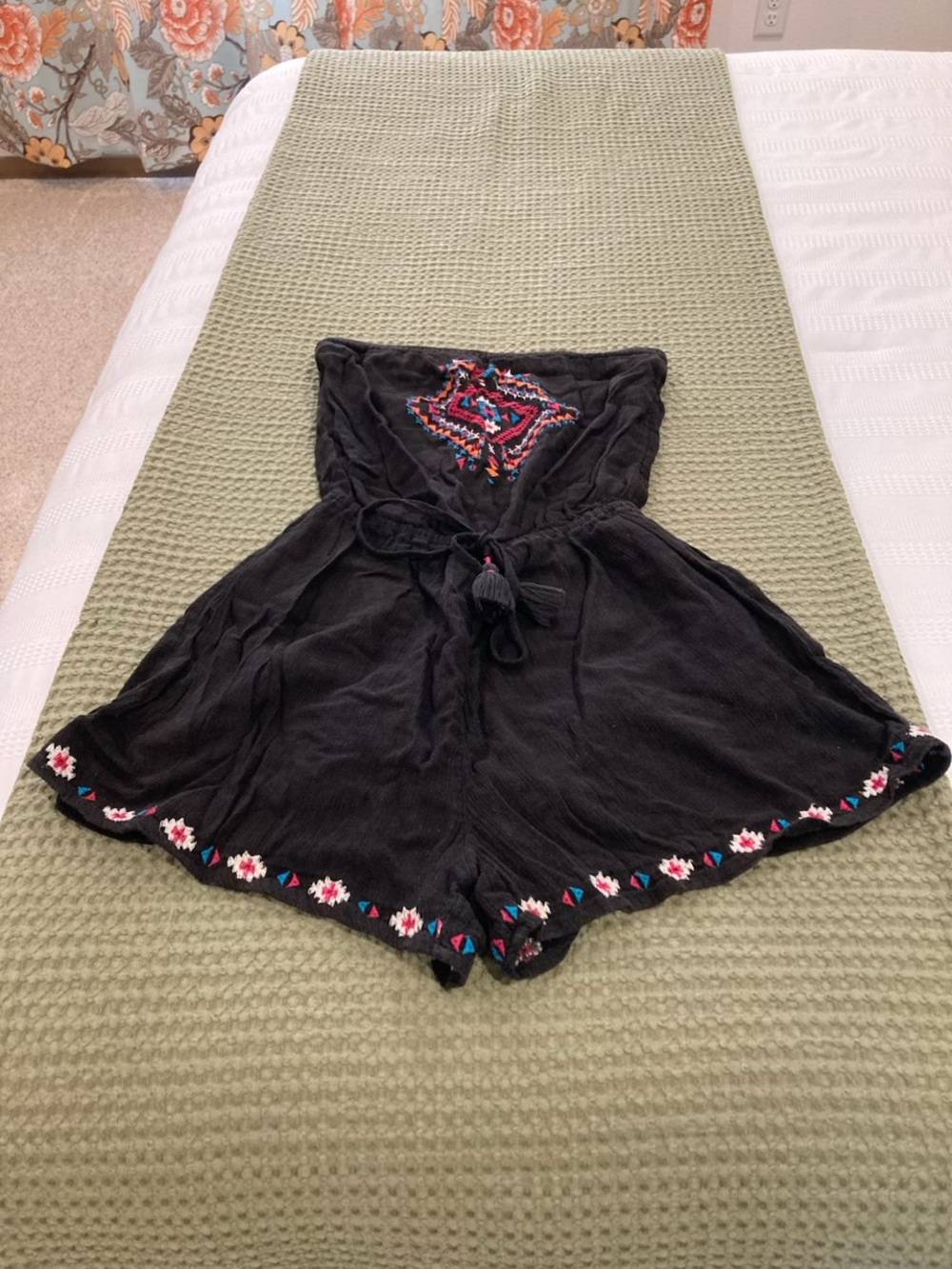 Women hollister embroidered geometric pink blue black strapless short Romper s